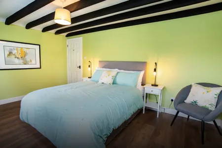 Beautiful Countryside Cottage | Peaceful Setting