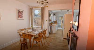 Beautiful and Cosy Home | Free Parking & Wi-Fi