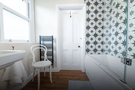 Inviting and Warm Home | Free Wi-Fi | Brilliant Location
