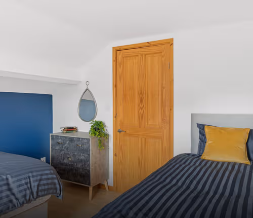 Beautiful & Spacious Home | Free Driveway Parking