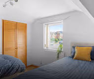 Beautiful & Spacious Home | Free Driveway Parking