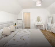 Inviting & Spacious Home | Free Parking | Hospital