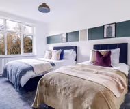 7 Forest Road