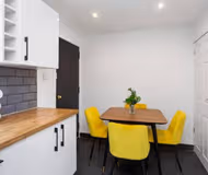 Dining space at 12 Niddrie Marischal Crescent