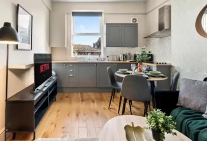 Flat 4, 14 Richmond Road