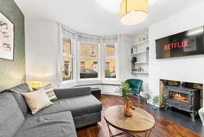 12 Lorne Road