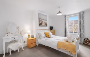 Sandgate by Mia Partners