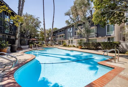 Green Valley Circle Apartment
