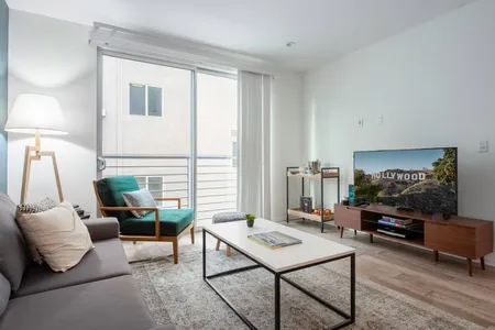 S Beverly Glen Blvd Apartment