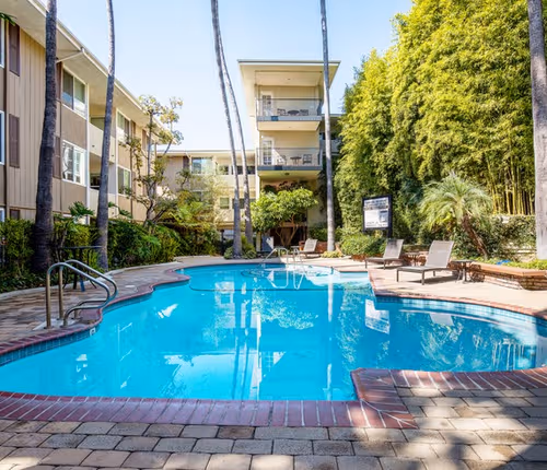 Sunset Barrington Gardens Apartment