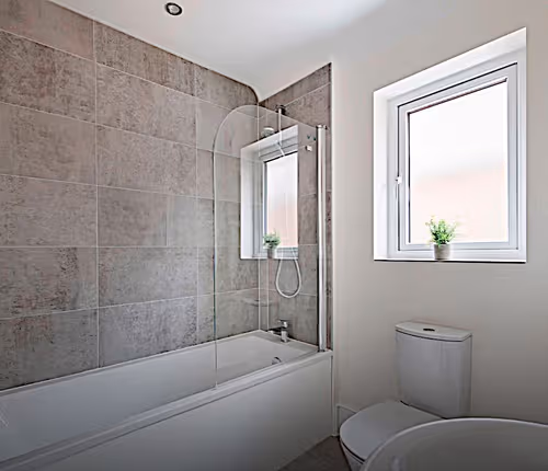 Stunning Four Bed Home | Free Parking and Wi-Fi