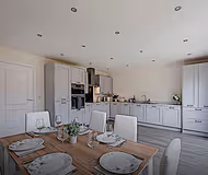 Stunning Four Bed Home | Free Parking and Wi-Fi