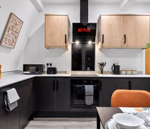 The Penthouse, Crescent Road by Mia Partners