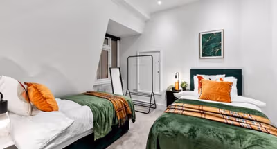 The Penthouse, Crescent Road by Mia Partners
