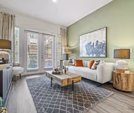 West Highland Mall Blvd Apartment