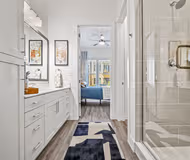 West Highland Mall Blvd Apartment