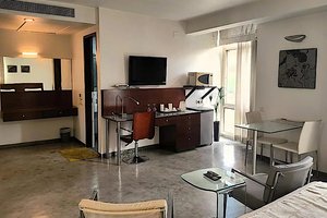 Premium Serviced Apartment at Lavellle Road
