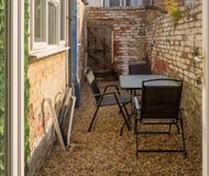 France Street by Mia Partners