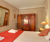 Montmartre One-bedroom Apartment, 18th Arr.