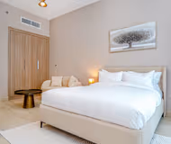 Spacious Studio Azizi Riviera , Meydan living