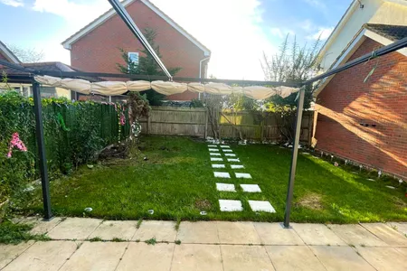 Kingsash Drive, Hayes House
