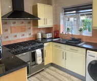 Kingsash Drive, Hayes House