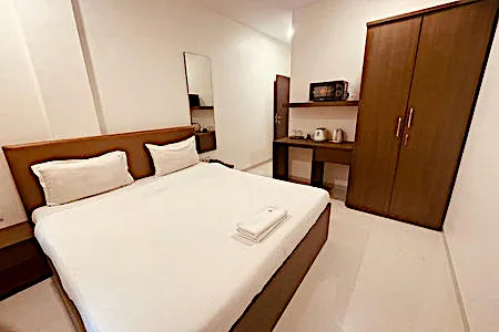 Santacruz Highway Apartment