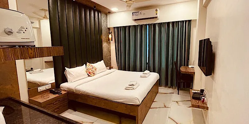 Santacruz Highway Apartment