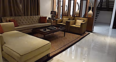 Luxurious Accommodation in Juhu, Mumbai
