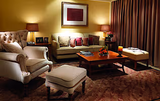 Luxurious Accommodation in Juhu, Mumbai