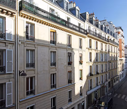 Parisian Charm in Champs Elysees, 8th arr.