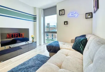 Apartment 402 Park Central
