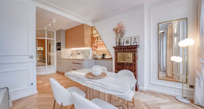 Rue Coq Héron Serviced Apartment