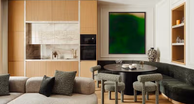 Modern Luxury on Rue Marbeuf