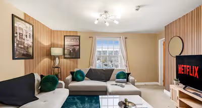 Avon Crescent