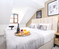 4 Bedroom House - Central MK - Free Parking, Garden and Smart TVs with Netflix by Yoko Property