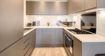 806 Park Central
