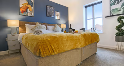 6 Bedroom House with Air Hockey, Parking & Garden