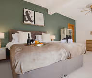 Central House with Free Parking, Super-Fast Wifi, Garden, Balcony, and Smart TV with Virgin TV and Netflix by Yoko Property