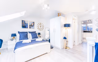 Flat 3, 59 Queensland Avenue (Coventry)