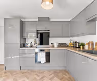 Fully equipped kitchen at 20 Lacewood Close