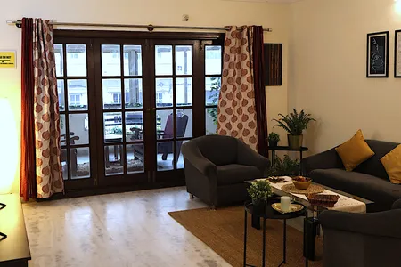 Lavelle Road services apartments