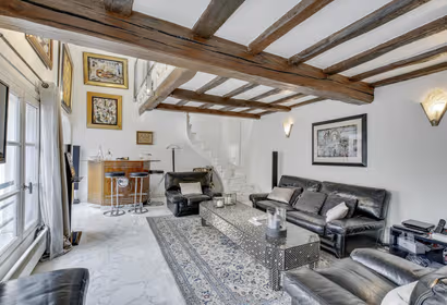 A 135m2 RARE SUPER LUXURY GEM NEAR LOUVRE - PRIVATE TERRACE 35m2