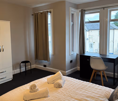 Thames View Road House