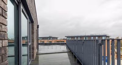 10 Canal House