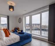 10 Canal House