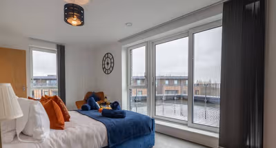 10 Canal House