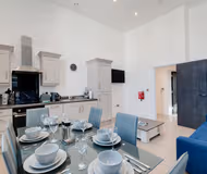 16 Queen Avenue Apartments