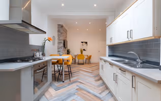 Stylish, Luxury 2 Bed Apartment