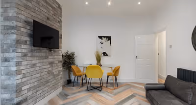 Stylish, Luxury 2 Bed Apartment